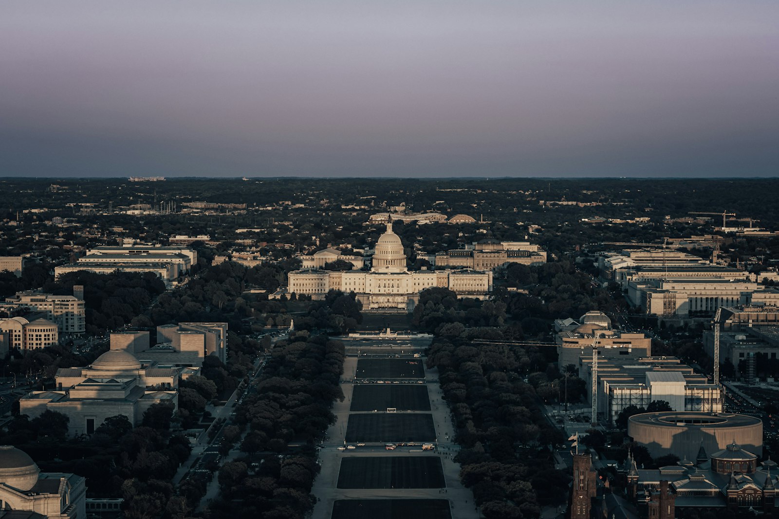 Luftaufnahme des Pentagon-Gebaeudes bei Washington